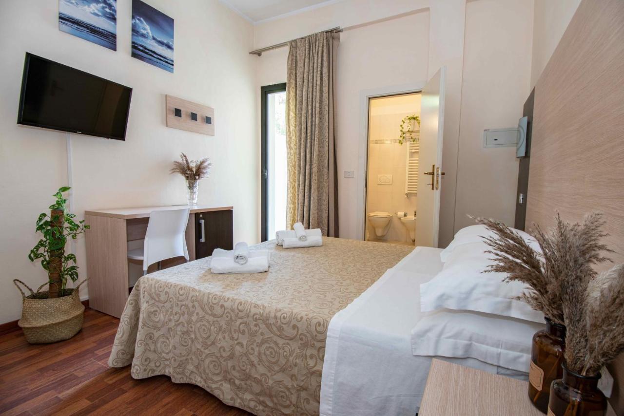 Hotel Baby B&B Milano Marittima Exterior foto