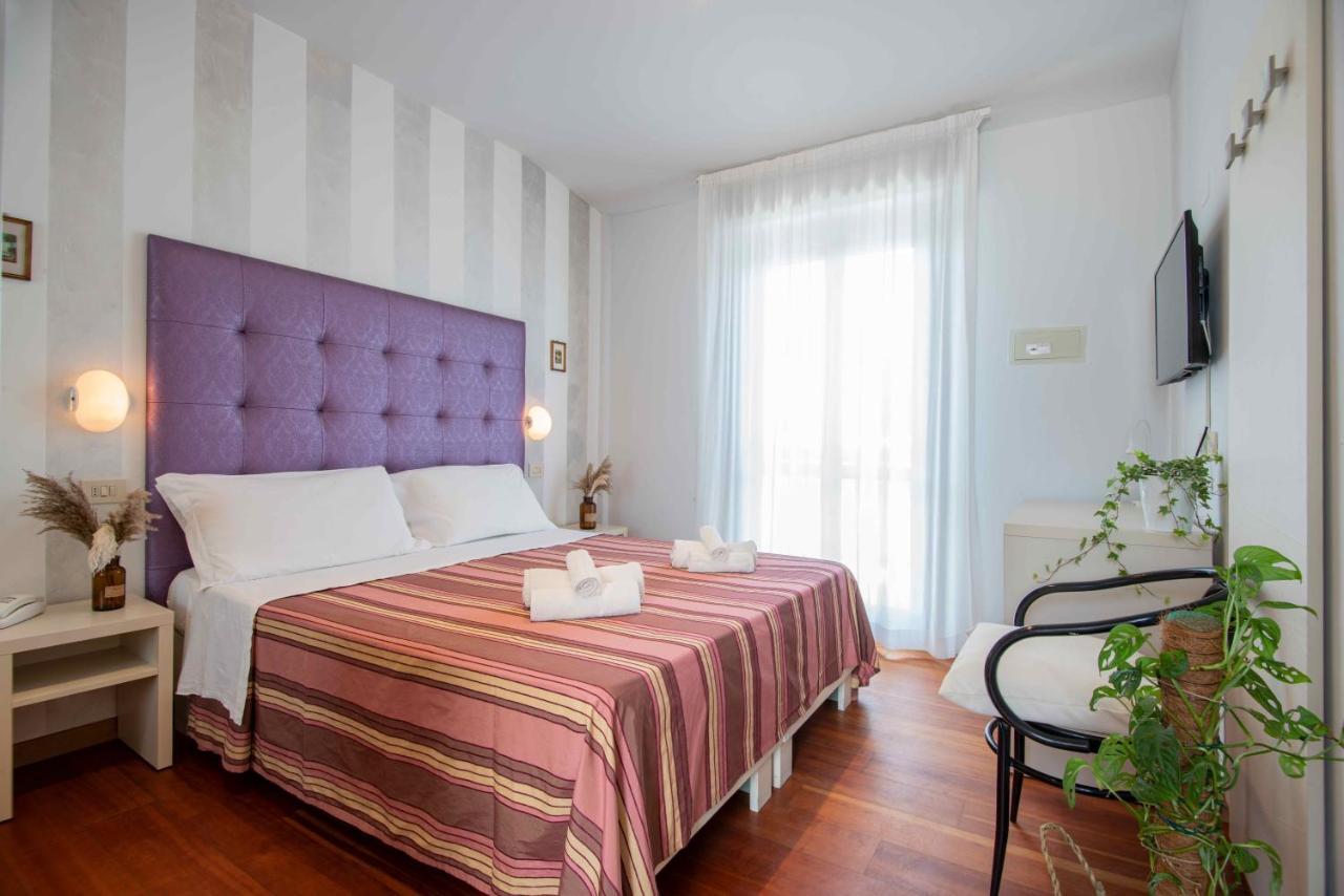 Hotel Baby B&B Milano Marittima Exterior foto