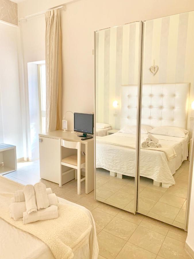 Hotel Baby B&B Milano Marittima Exterior foto